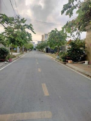 Xưởng mặt tiền Tân Xuân, 200m2,đổ lửng, đường 12m,ngã 3 chùa,Tô Ký