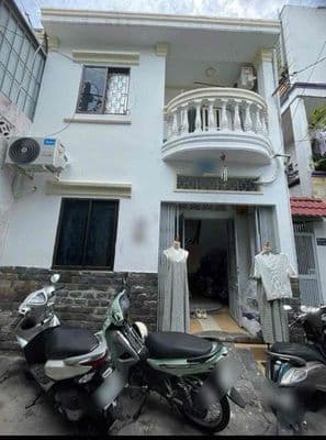 Cho thuê nhà nguyên căn.(dt:5x9m 3pn2wc) chu văn an p12 BT