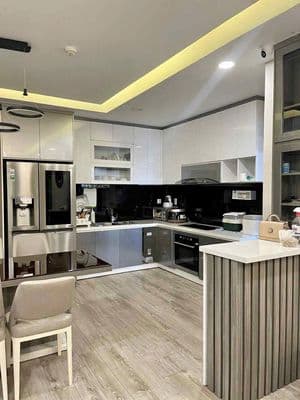 Cho thuê gấp căn góc Pegasuite 89m2 siêu rộng, full nội thất 14,5tr