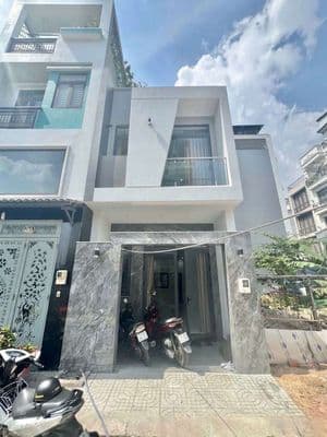 Nhà mới xây 100% đường 18b mã lò