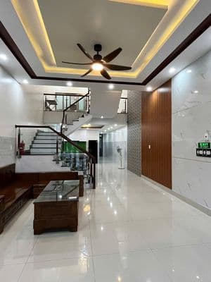 Cho thuê nhà 3 tầng Full nội thất Hói Kiểng khu đô thị Nam Hoà Xuân