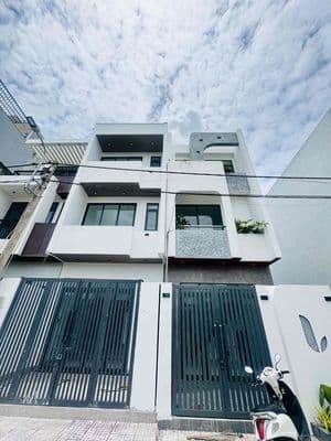 Nhà 3 Tầng Hẻm Xe Hơi KDC Đặng Gia Phát Chỉ 4.39 Tỷ