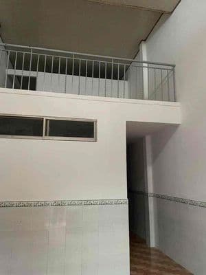 Nhà Thuê 4x11 Gác Lửng 3Pn 1Wc Hẻm 637 Quang Trung