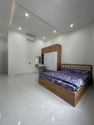 Cho thuê nhà mới xây khu fpt, 3pn, giá 25tr