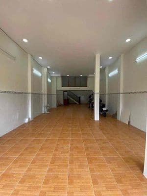 Cho Thuê Nhà MT trường chinh sát bên thế giới di động ngã 3 phan văn h