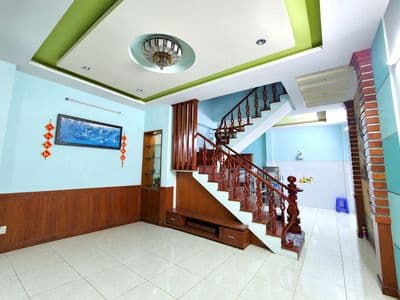 Nhà ở + làm văn phòng + kết hợp KTX