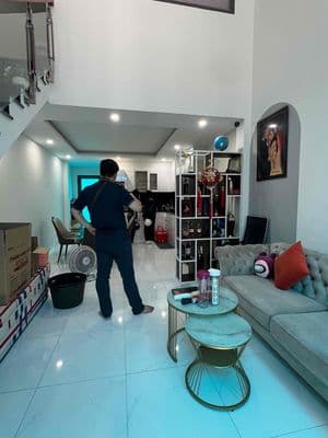 Nhà phố nguyên căn Đầy đủ nội thất Thị Trấn NB giá 10tr