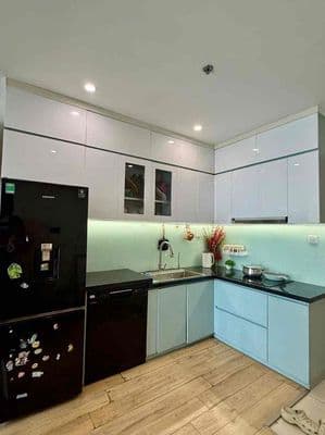 Cần bán 2 ngủ 55m Tầng Trung giá 3.5 TỶ Vinhomes Smairt city