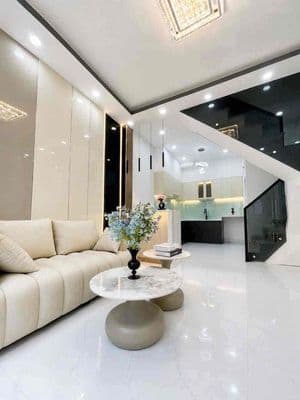TT Nhà bè, chỉ 2.09 tỷ có nhà mới 2 tầng, sổ riêng, 4x8m, 32m2