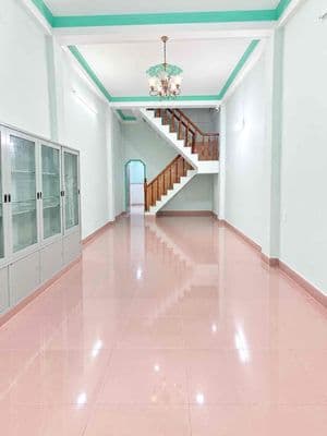 Nhà 1 Trệt 2 Lầu - Đường 297 , Đỗ Xuân Hợp - Sân rộng 4PN