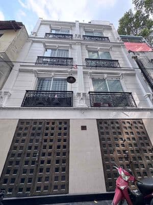 Nguyên Căn HXH 8x4mDTSD 128m2_KDTD Nails VP Ngay Lê Hồng Phong Q10