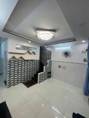 Nhà chính chủ – nhà 4 10 – 3pn – 3 máy lạnh – 6,5tr/tháng!