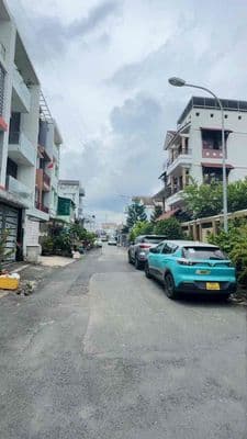 Nhà 4 Tầng Đẹp Kiên Cố Sát Tô Ngọc Vân Đường Oto Vào Nhà - Ngang 5,7M