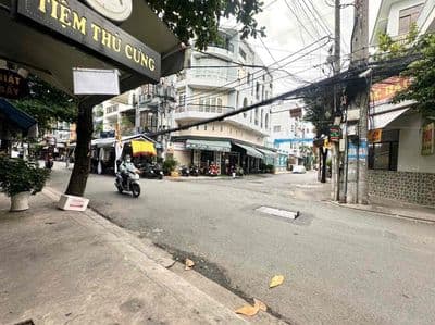 Cho thuê mặt bằng MT đường C1, P.13, Tân Bình - 5x20m