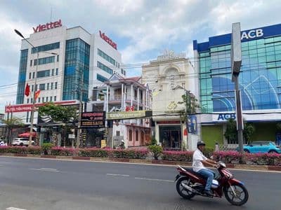 Cho thuê mặt bằng làm chỗ kinh doanh hoặc nhà để ở