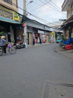 bán NHÀ HXT lương thế Vinh ngang 6.3m nhà 3 tầng giá rẻ