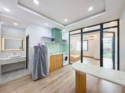 10tr - 1PN - Full nội thất - Ban công - Tiện qua Q4, Q1