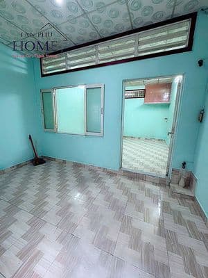 Nhà Rẻ ! Hẻm NGUYỄN SƠN , 4 x 14m, 1 Lửng, 2 Phòng Ngủ, 2 wc