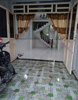 nhà 3.5x20m đúc 2 tấm mặt tiền đường nhựa gần chợ Bà Điểm