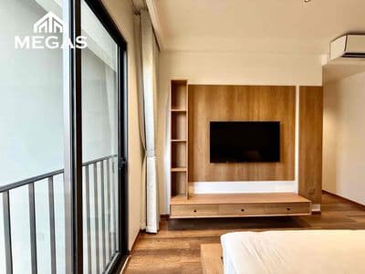 Nhà mới, ô tô đỗ cửa, 1n1k, nội thất mới, cao cấp đầy đủ nha