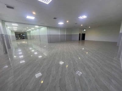 Cho thuê mặt bằng 250m2 mặt tiền Nguyễn Văn tăng