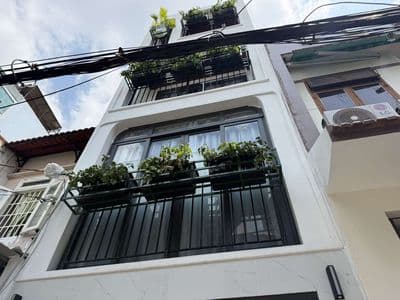 Nhà HXH có sẵn dòng tiền