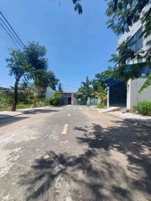 bán nhà 4 tầng vị trí đẹp pháp lý rõ ràng an ninh đông đúc
