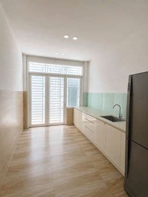 Mặt Tiền Đường Cửu Long - Quận 10, 3x13 - 1 Trệt 1 Lầu - 3 phòng 2wc
