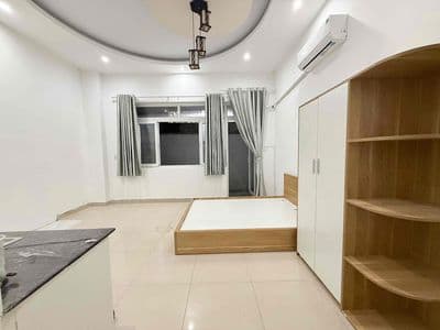 CHDV tầng trệt - Full nội thất 40m2 - sân sau rộng- trống sẵn ở liền