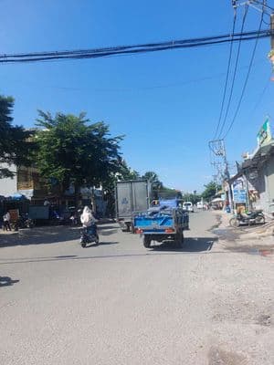 Cho thuê kho/xưởng đường xe container ngay ngã tư bốn xã