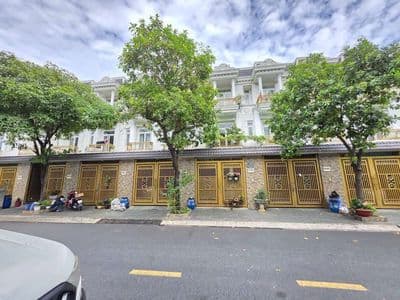 Nhà phố kdc Hoàng Hùng phường Đông Hòa Tp Dĩ An