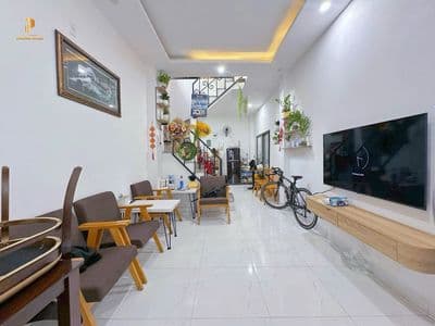 Trưng nữ vương - 3.3 tỷ