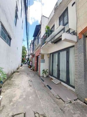 Bán nhà chính chủ xe hơi đỗ cửa giáp Q1_22m2_2 tầng nhà đẹp về ở ngay