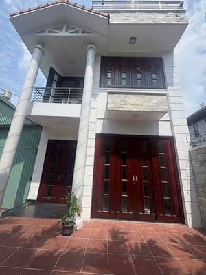 Biệt thự khu Tên Lửa, MT đường Số 8, DT 10 x 25m, 2.5 tấm