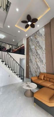 Nhà 1 triệt 1 lầu 1 gác lửng cho thuê