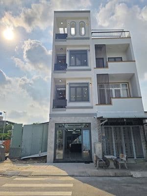 Nhà Hoàn Công Full Nội Thất, KDC Phú Hồng Thịnh gần Làng Đại học 1,5Km