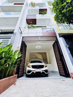 Oto ngủ trong nhà, mt nguyễn minh hoàng. 3 lầu st 6pn