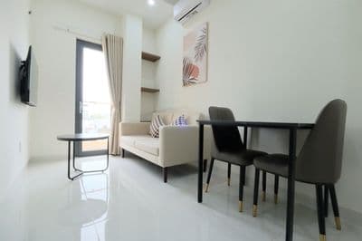 Cho thuê căn hộ 1pn mới đường Phan tứ, quận ngũ hành sơn, ban công