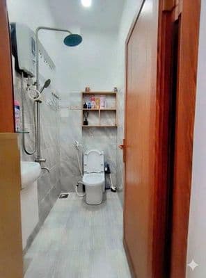 Cho thuê nhà đường vườn lài đầy đủ nội thất 5 x 7 đúc 1 lầu đẹp