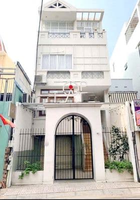 SIÊU PHẨM KHÓ TÌM - 192E Nguyễn Trọng Tuyển,P8,PN- 3 tầng, hầm nổi