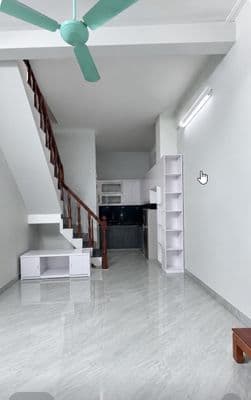 Nhà nguyên căn gần học viện báo chí – 3pn – sẵn đồ – 12tr/tháng