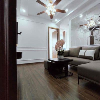 Cho thuê căn hộ Phố Nguyễn Khánh Toàn-Cầu Giấy 55m 2 ngủ