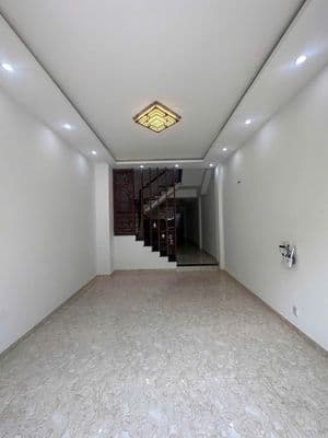 Cho thuê nhà 4 tầng mới đẹp đường hoàng tích trí, gần sông hàn