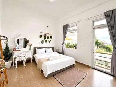 Cho thuê căn hộ studio có ban công – triệu việt vương – bao điện nước