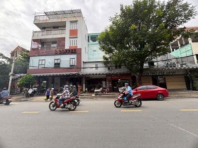 Cho thuê nhà mặt tiền đường vành đai trong 12x21,5m 3l có thang máy