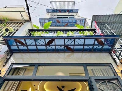 Ngay emart phan văn trị • p7 gò vấp - 3.1m 11m • 4 tầng • 3pn • 5.xx