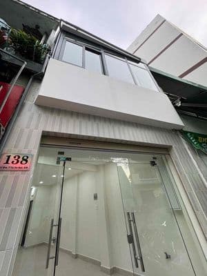Cho thuê lầu 1 mặt tiền đường 138 lê bình