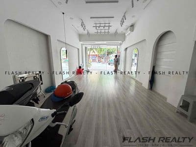 Mặt bằng kinh doanh mặt tiền đường CMT8