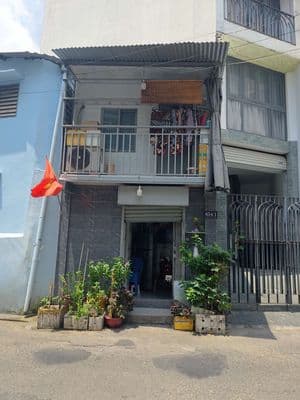 Nhà gần chợ tân bình ..sổ hồng riêng giá chỉ 1 tỷ650 đường rộng 8m