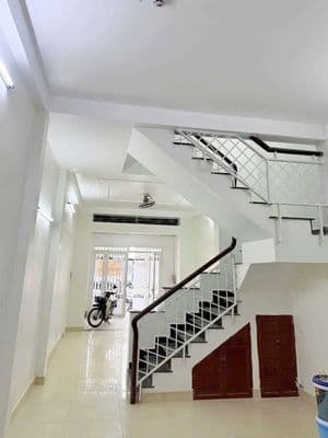 Nhà 1 trệt 2 lầu sân thượng đường 4B KDC Vĩnh Lộc BHH B bình tân